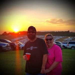 Meet your Posher, Kelley lowe